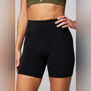 🌻2X HP🌻Fabletics Anywhere Motion365+ High-Waisted 6'' Shorts, Black, XS - NWT